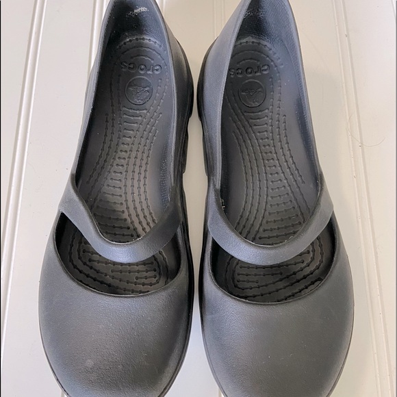 Shoes - Crocs ladies size 8W great condition black